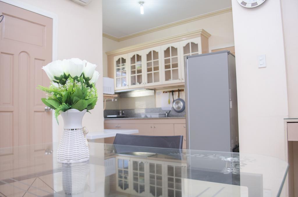 Julz Tropical Apartments โอลองกาโป ภายนอก รูปภาพ