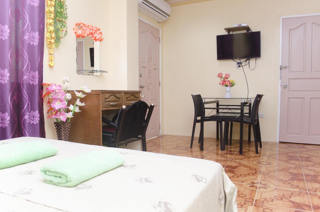 Julz Tropical Apartments โอลองกาโป ภายนอก รูปภาพ