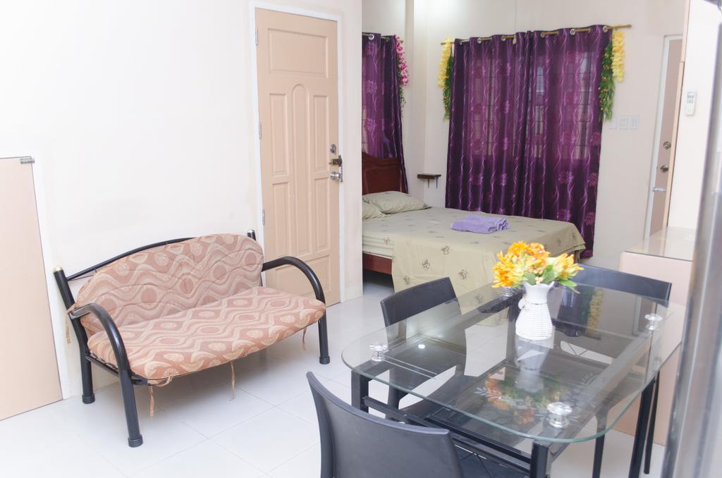 Julz Tropical Apartments โอลองกาโป ภายนอก รูปภาพ